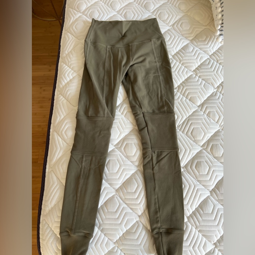 Alo leggings